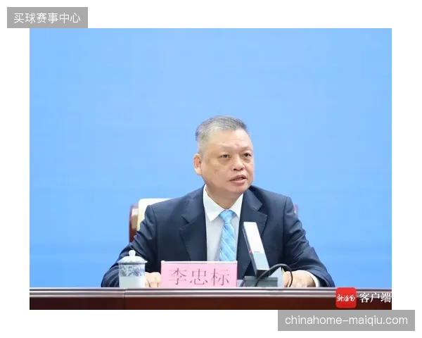 卢赛尔球场散场调度协议失效，如何通过动态运力分配缓解离场高峰压力
